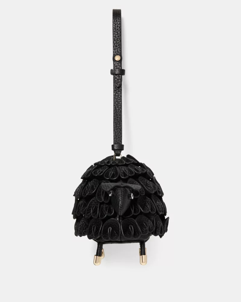 pingente de bolsa em couro 3d com formato de ovelha preto.