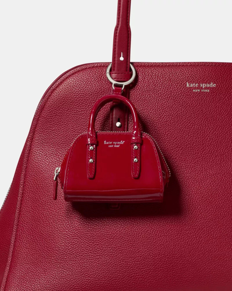 pingente para bolsa nano carryall charmed patent vermelho escuro