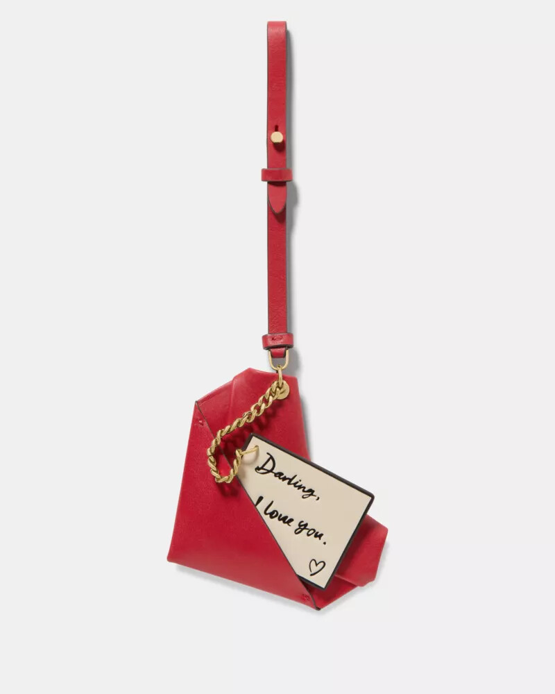 pingente de bolsa em formato de coração de origami vermelho e multicolorido com a frase yours truly