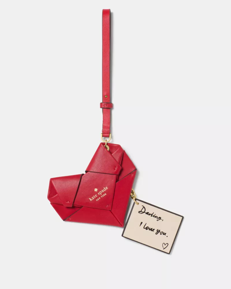 pingente de bolsa em formato de coração de origami vermelho e multicolorido com a frase yours truly