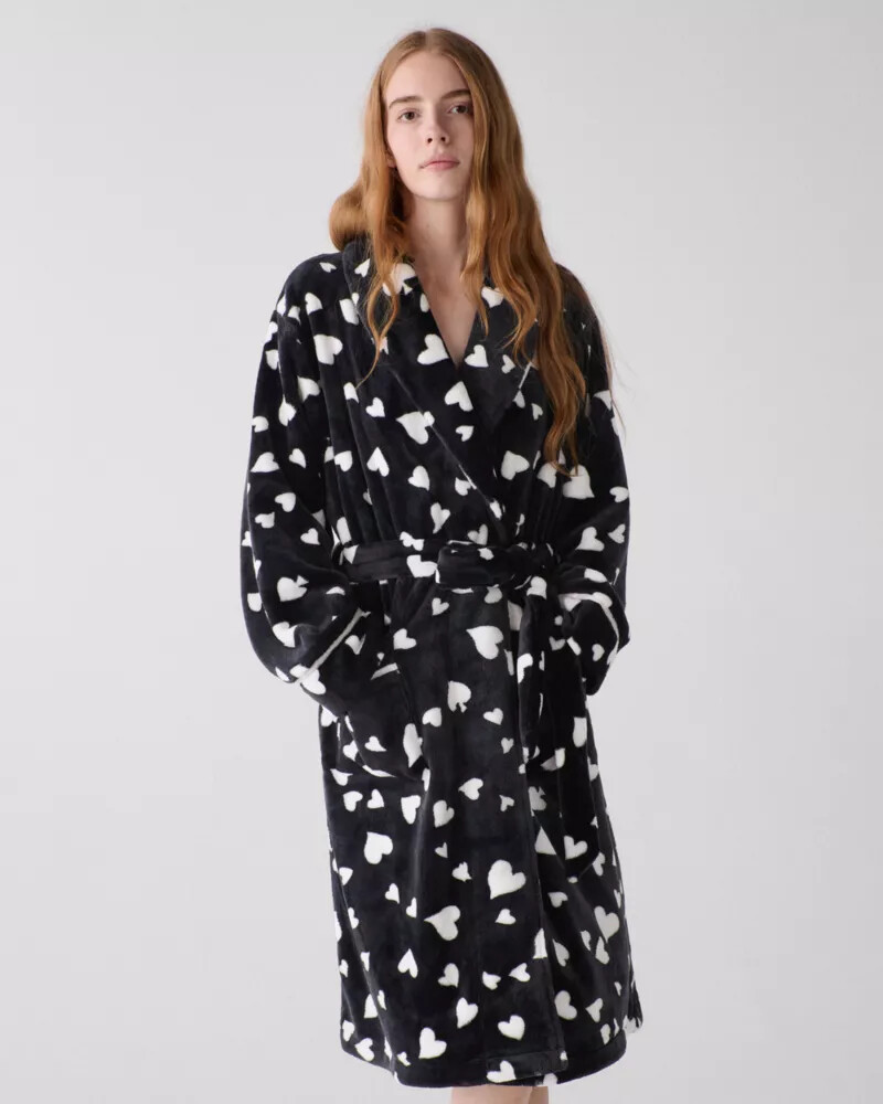 robe longo preto com estampa de coração