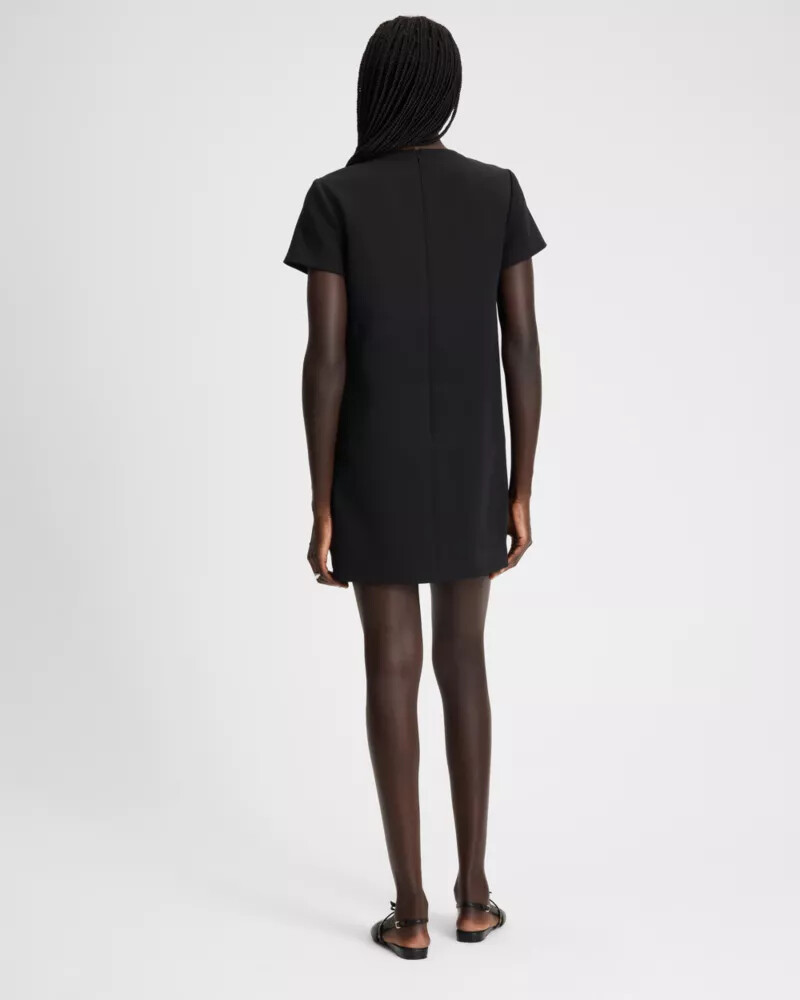 vestido preto com laço de strass