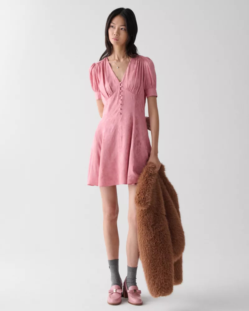 vestido curto fluido com mangas bufantes em jacquard rosa sereno