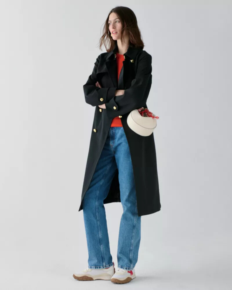 preto de trench coat