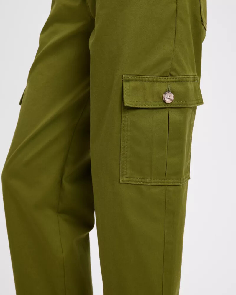 calça cargo verde conto de fadas