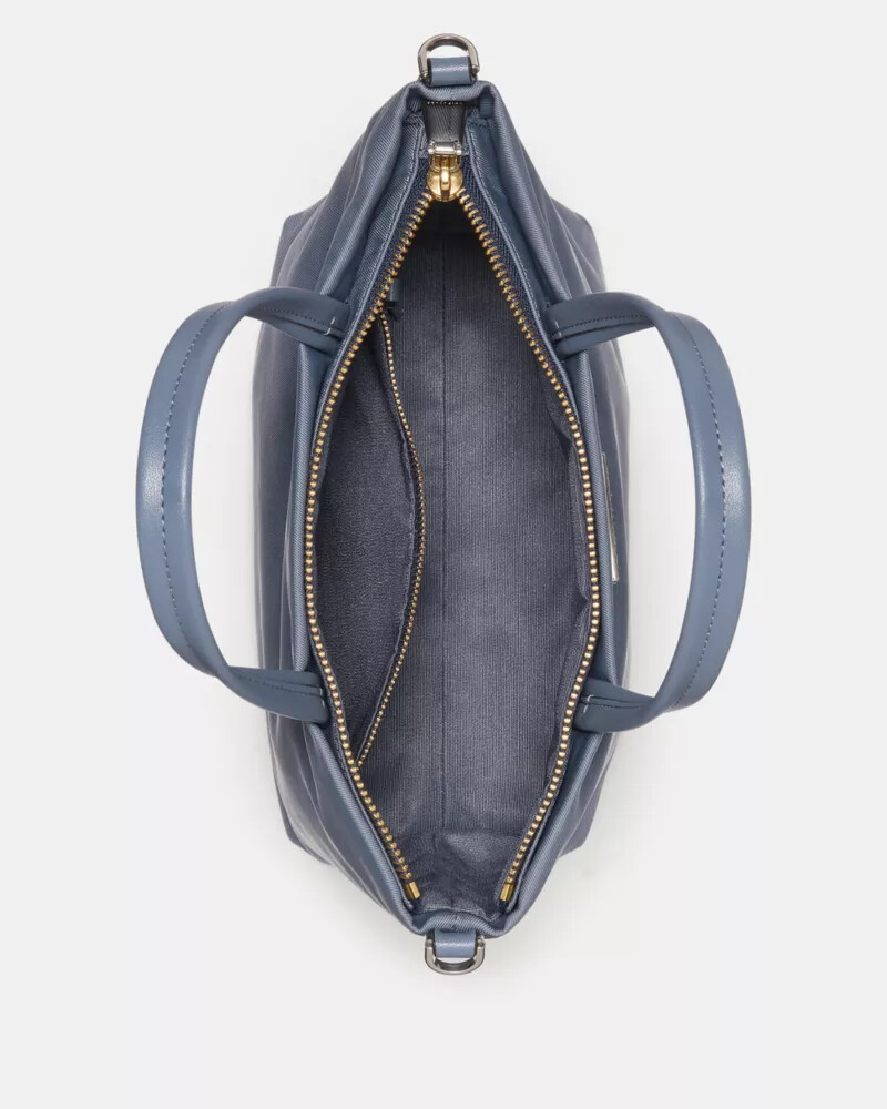 bolsa transversal on purpose cor cinza-claro.