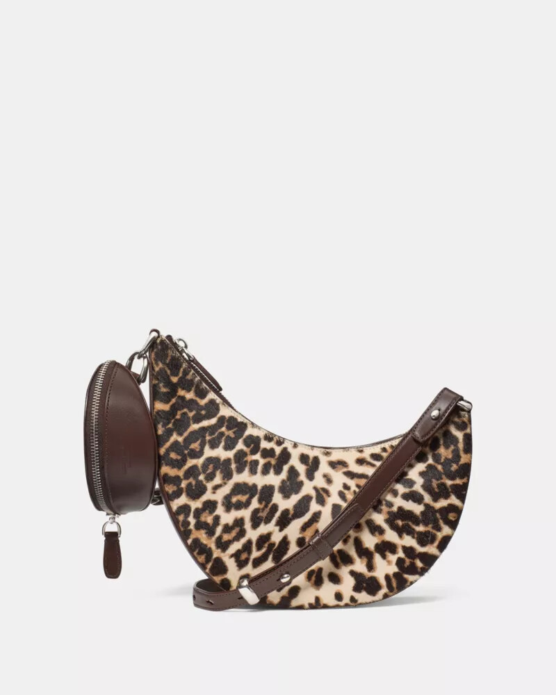 bolsa transversal duo leopard haircalf com estampa de leopardo multicolorida