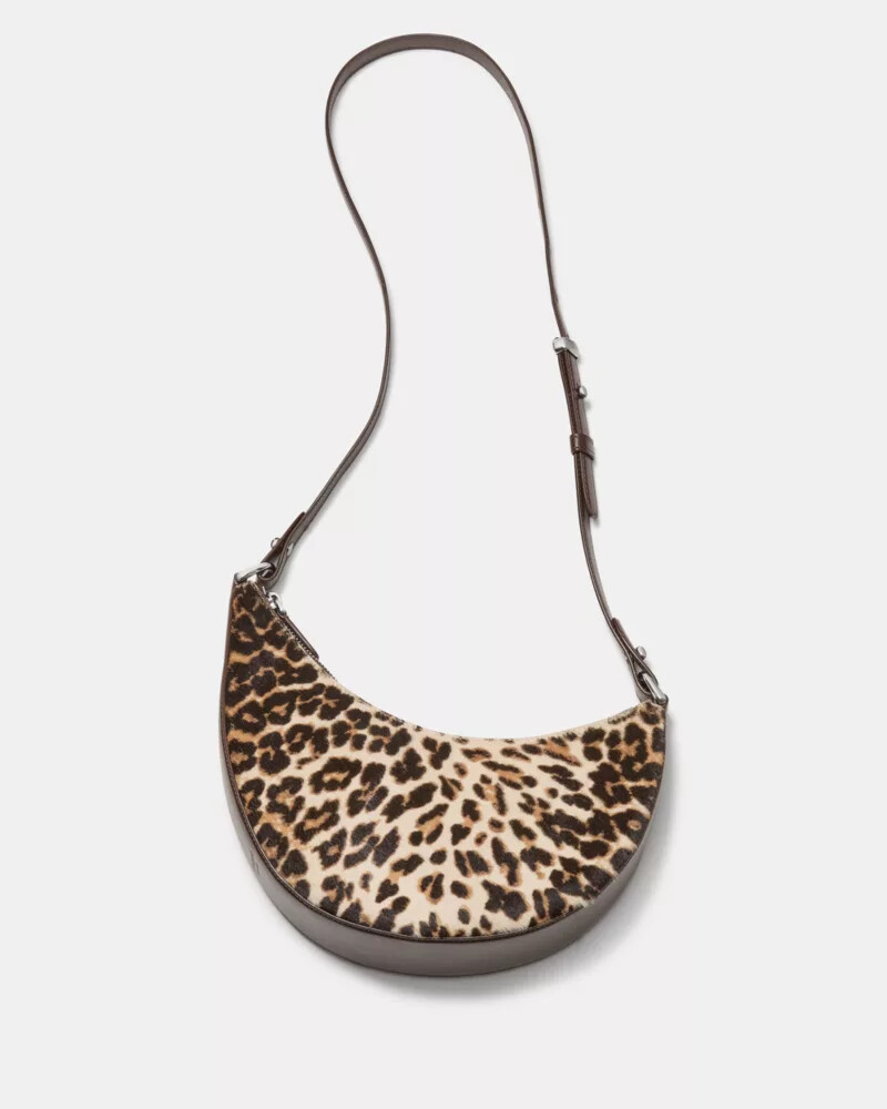 bolsa transversal duo leopard haircalf com estampa de leopardo multicolorida