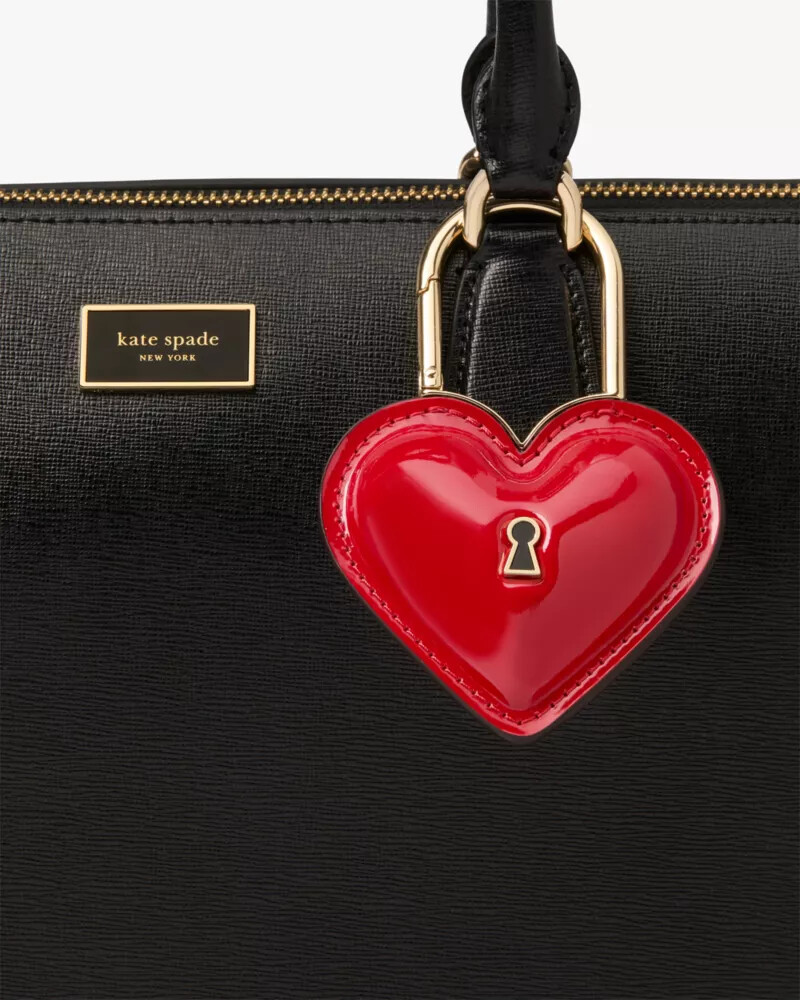 pingente para bolsa chave do meu coração em tom cereja vermelho