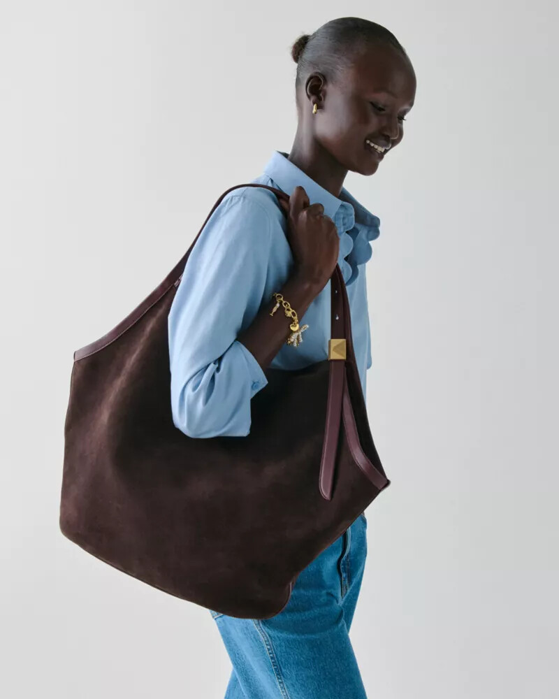 bolsa tote grande tulipa em camurça deco cor chocolate quente.