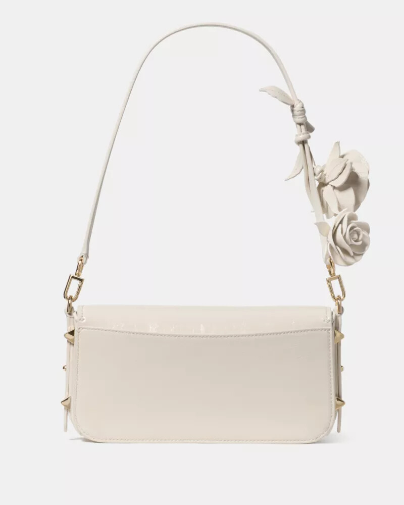bolsa de ombro liv crinkle patent cor leite de caju.