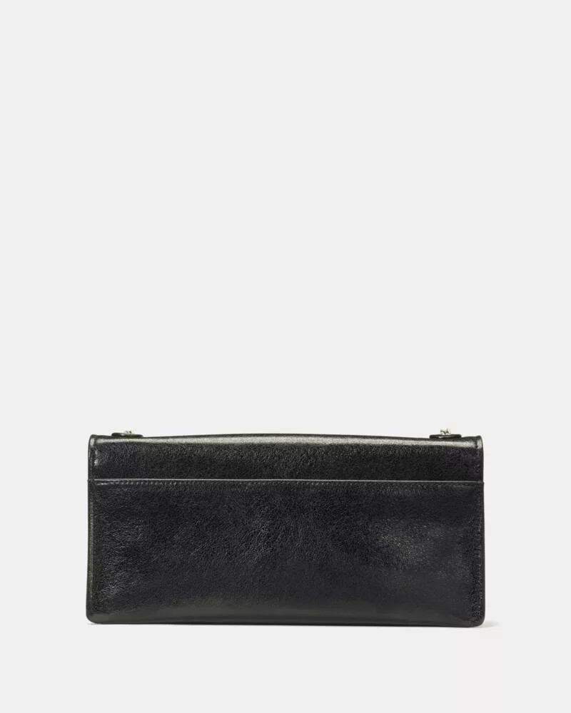 bolsa de ombro deco em couro macio com acabamento brilhante preta.