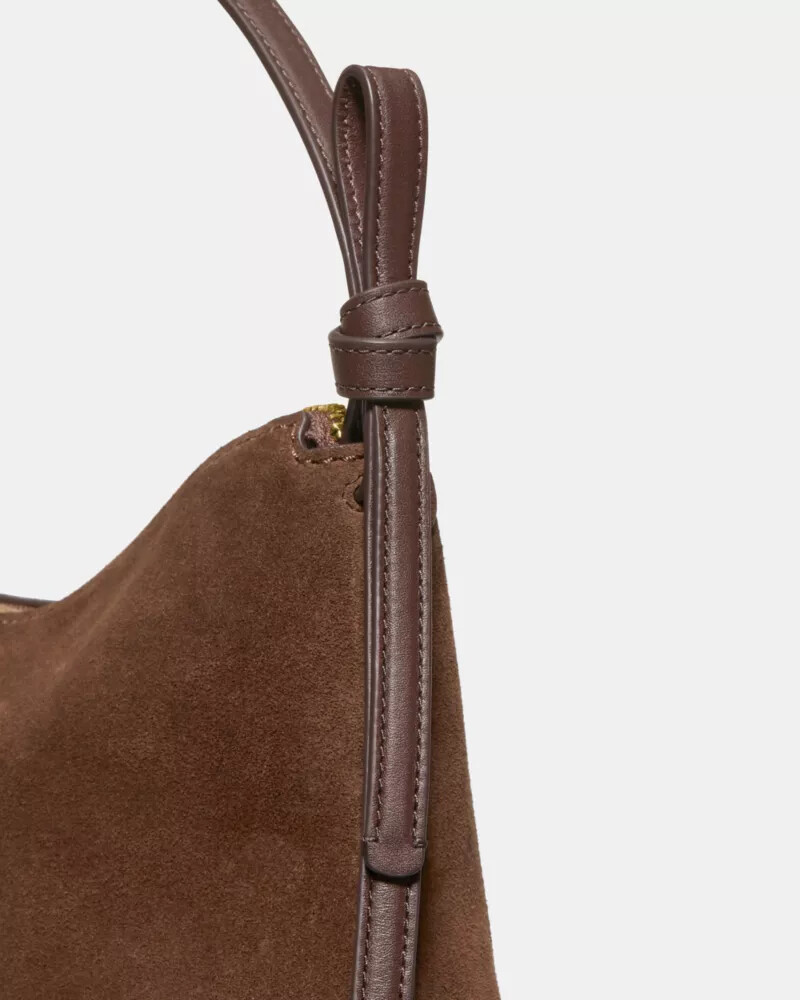 bolsa de ombro loop em camurça modelo hot fudge multi