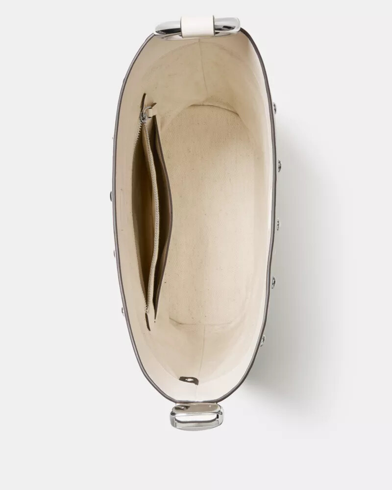 bolsa tipo balde com tachas halo na cor creme