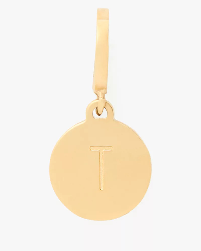 mini pingente com a inicial t em dourado