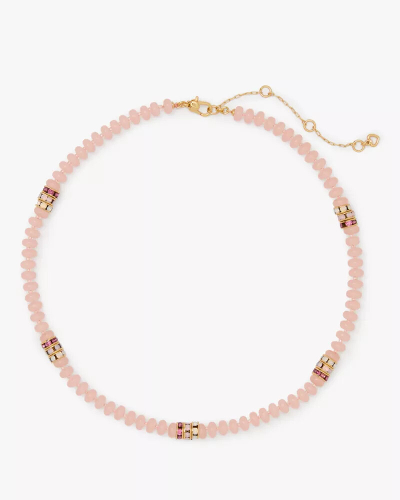 colar de contas rosa