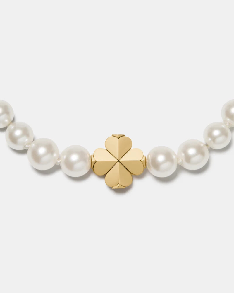 pulseira de pérolas em formato de flor de espadas e ouro branco