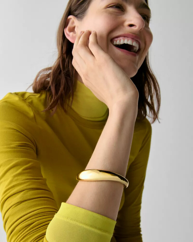 pulseira de ouro derretido