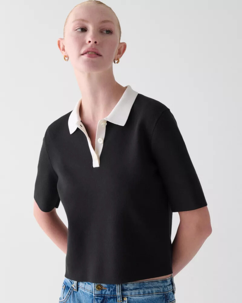 suéter polo cropped preto