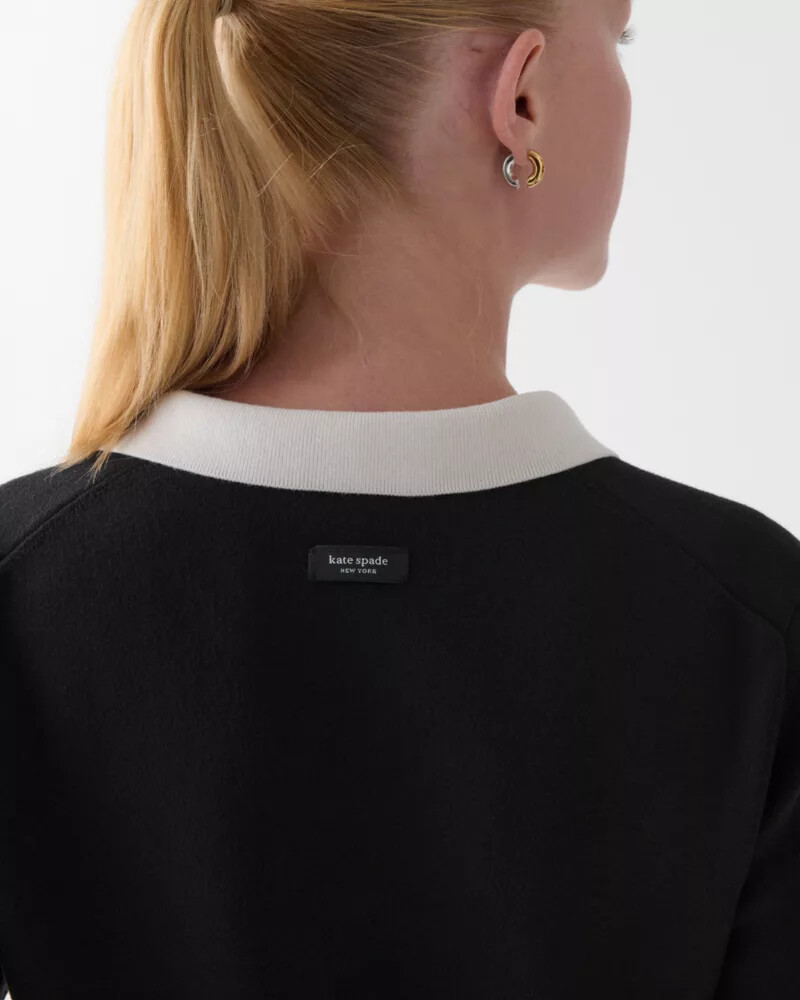 suéter polo cropped preto