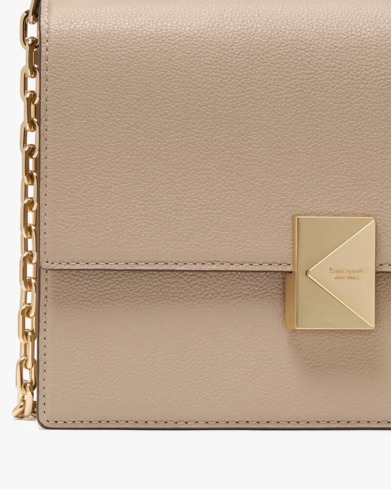 bolsa de ombro deco chain na cor taupe atemporal
