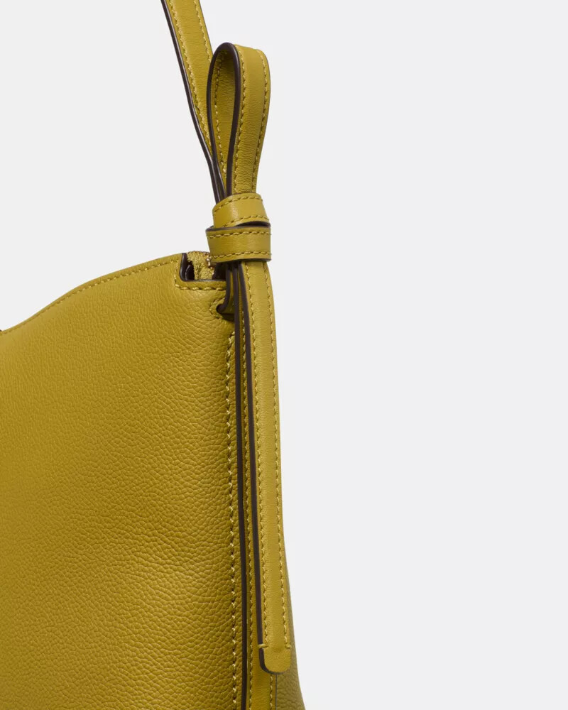 bolsa de ombro grande loop com estampa de folha de louro