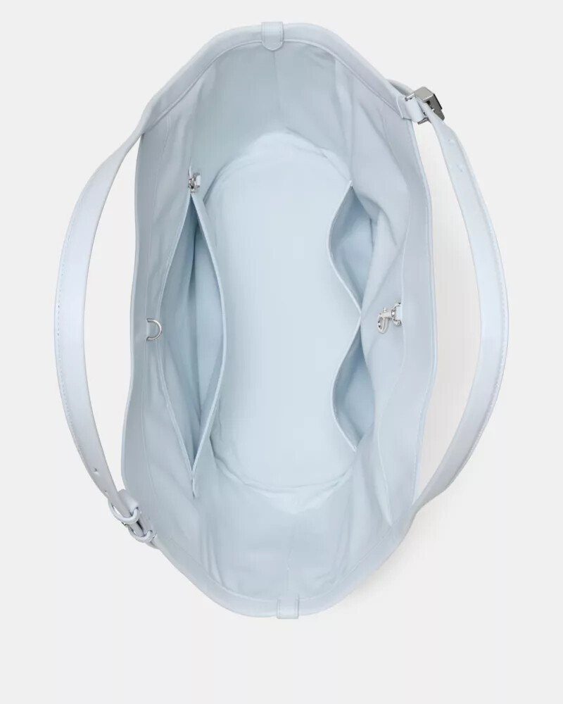 bolsa tote tulipa com estampa de cobra decorativa cor azul safira clara.