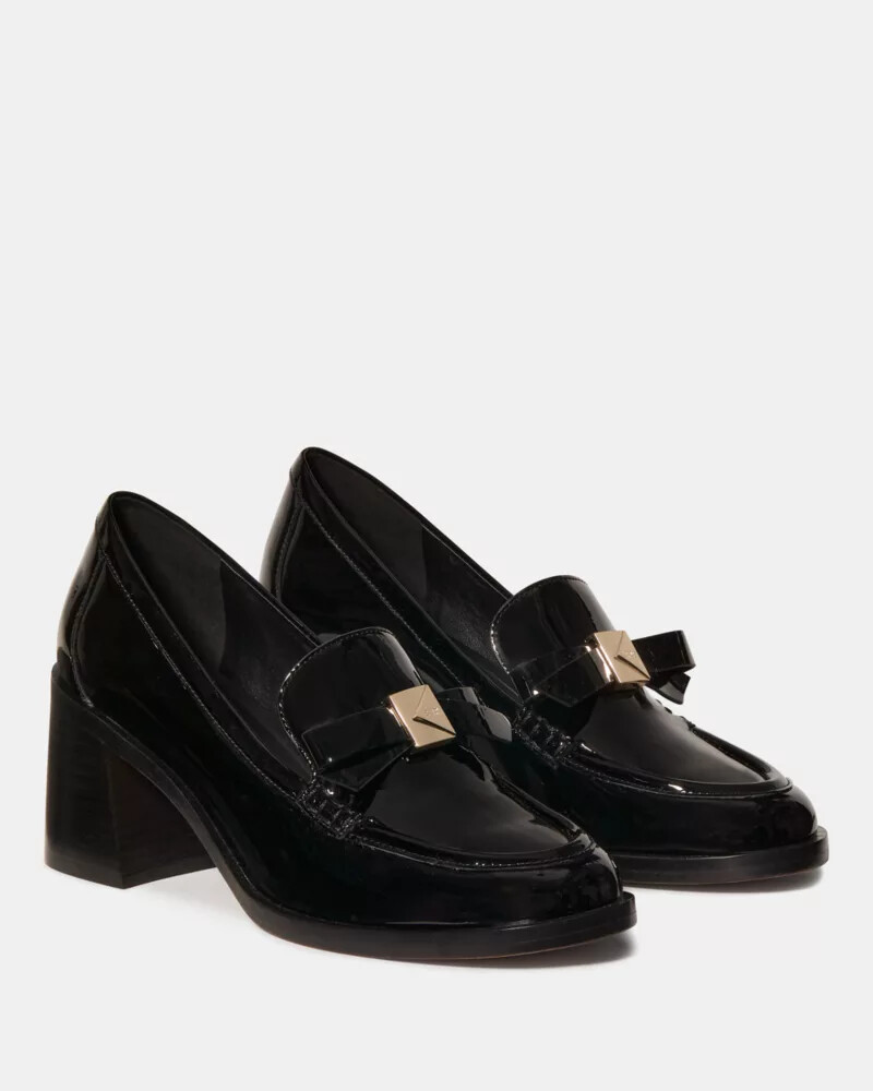 mocassim de salto com laço decorativo preto