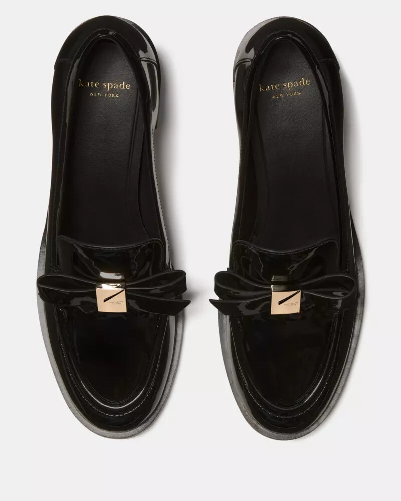 mocassim de salto com laço decorativo preto