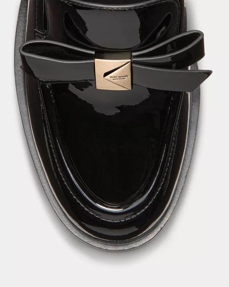 mocassim de salto com laço decorativo preto